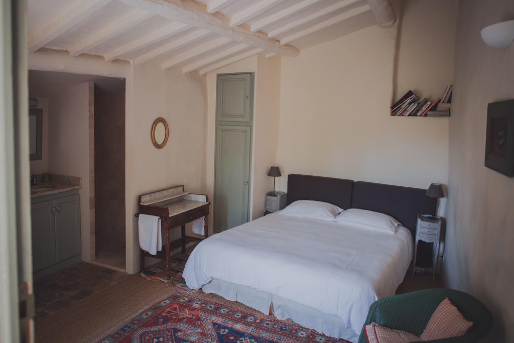 Ancienne Maison des Gardes Lourmarin Extérieur photo